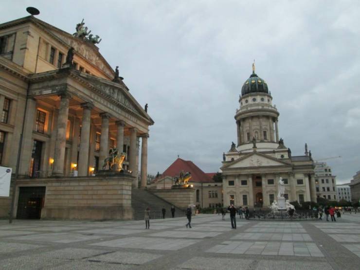 600848_10201007250287725_2106446374_n