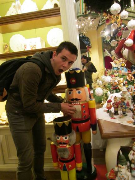 625496_10201007255567857_1808214480_n